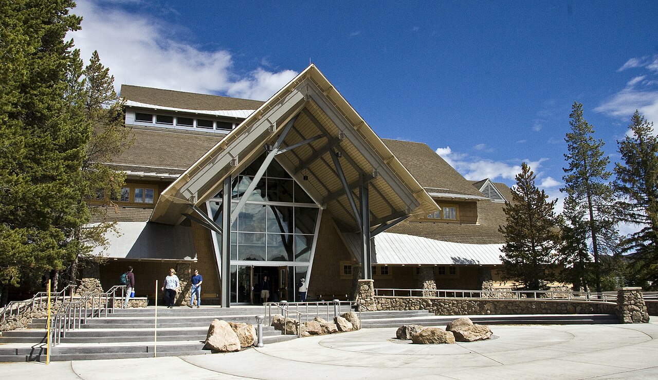 Yellowstone 封面 封面圖