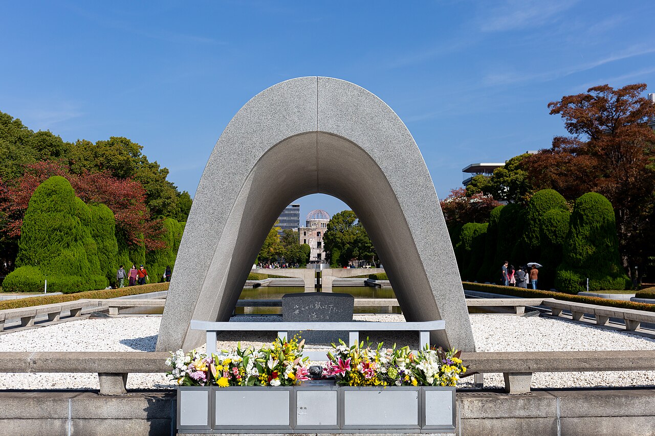 Hiroshima 封面 封面圖